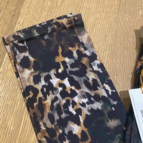 AG The Farrah Skinny Ankle Jeans Untamed Camo - Picture 9 of 9